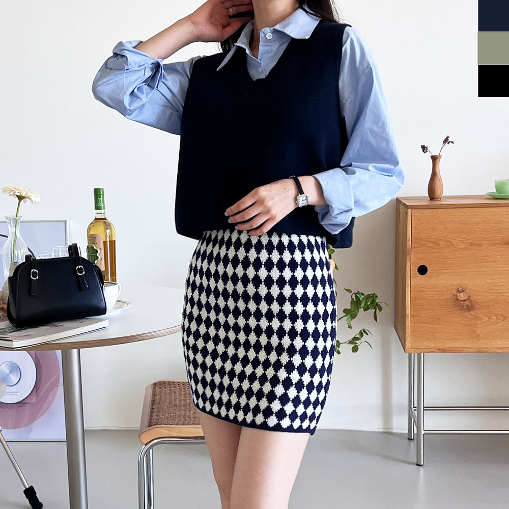 패턴 포커스니트스커트